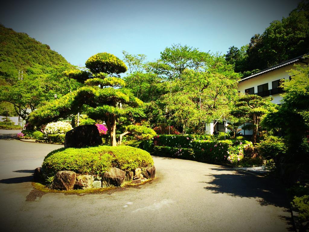 โอกุมิซุมะ ออนเซน Hotel Kaizuka ภายนอก รูปภาพ