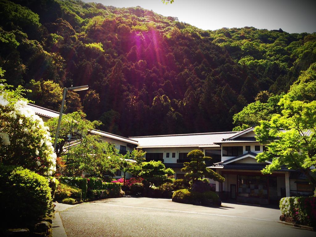 โอกุมิซุมะ ออนเซน Hotel Kaizuka ภายนอก รูปภาพ
