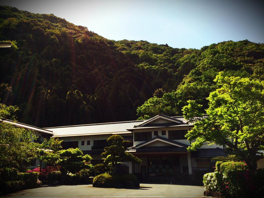 โอกุมิซุมะ ออนเซน Hotel Kaizuka ภายนอก รูปภาพ