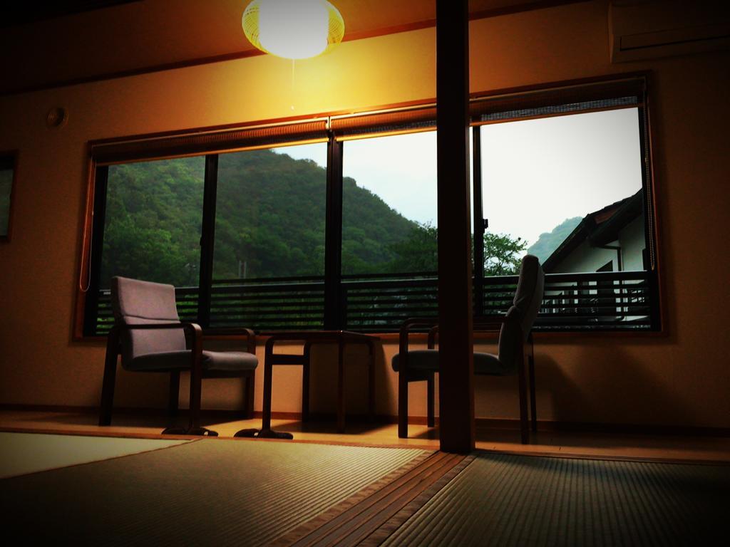 โอกุมิซุมะ ออนเซน Hotel Kaizuka ภายนอก รูปภาพ