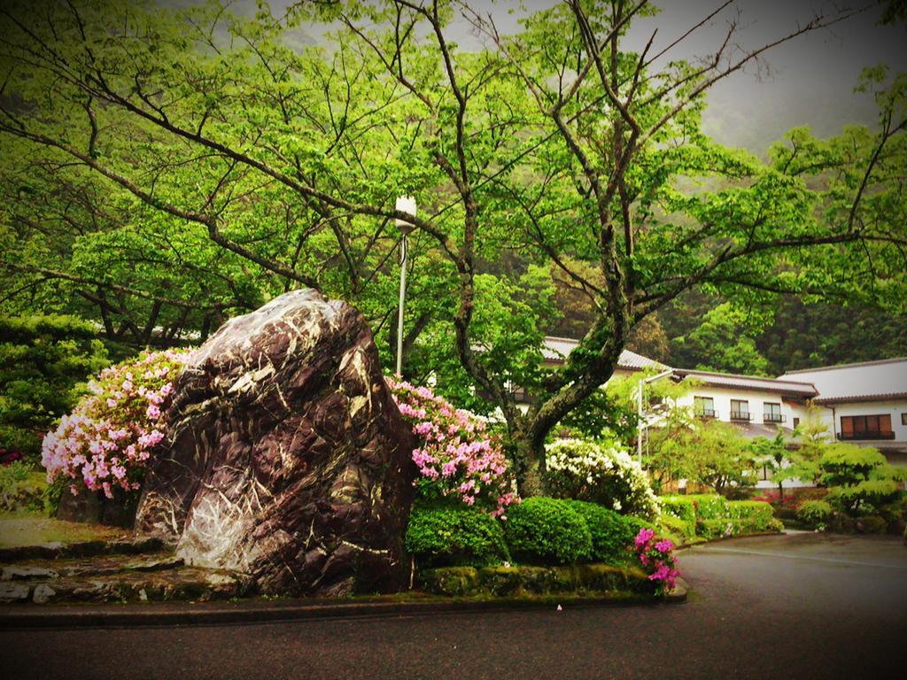 โอกุมิซุมะ ออนเซน Hotel Kaizuka ภายนอก รูปภาพ