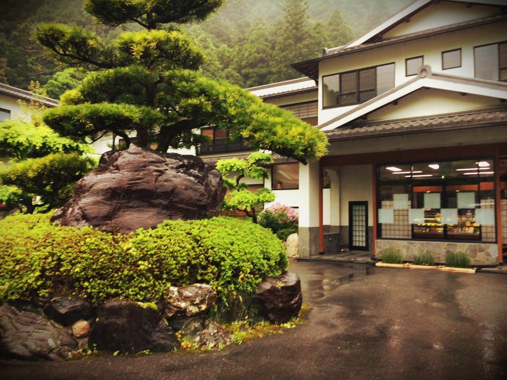 โอกุมิซุมะ ออนเซน Hotel Kaizuka ภายนอก รูปภาพ
